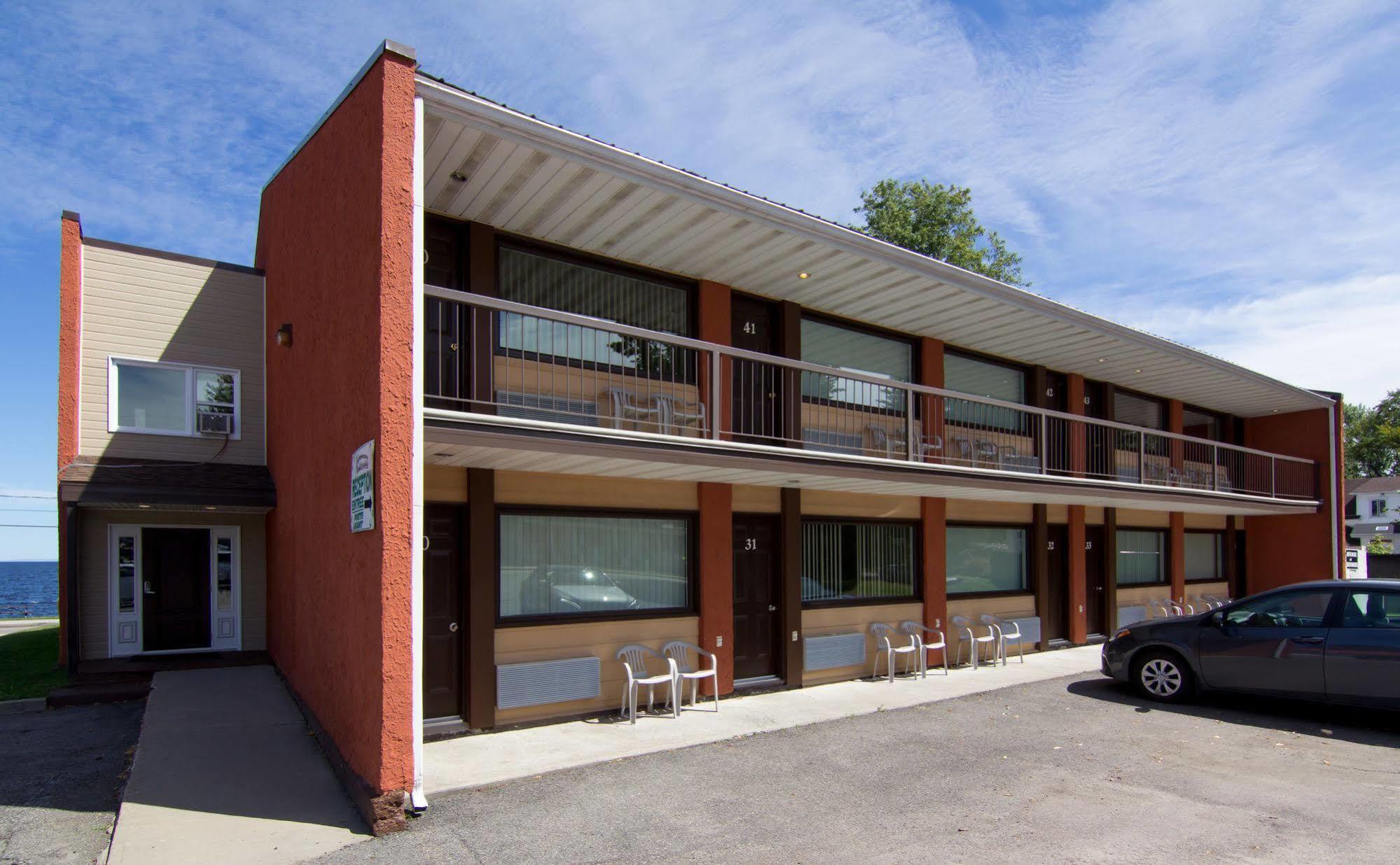 Motel Castille Roberval Exteriér fotografie